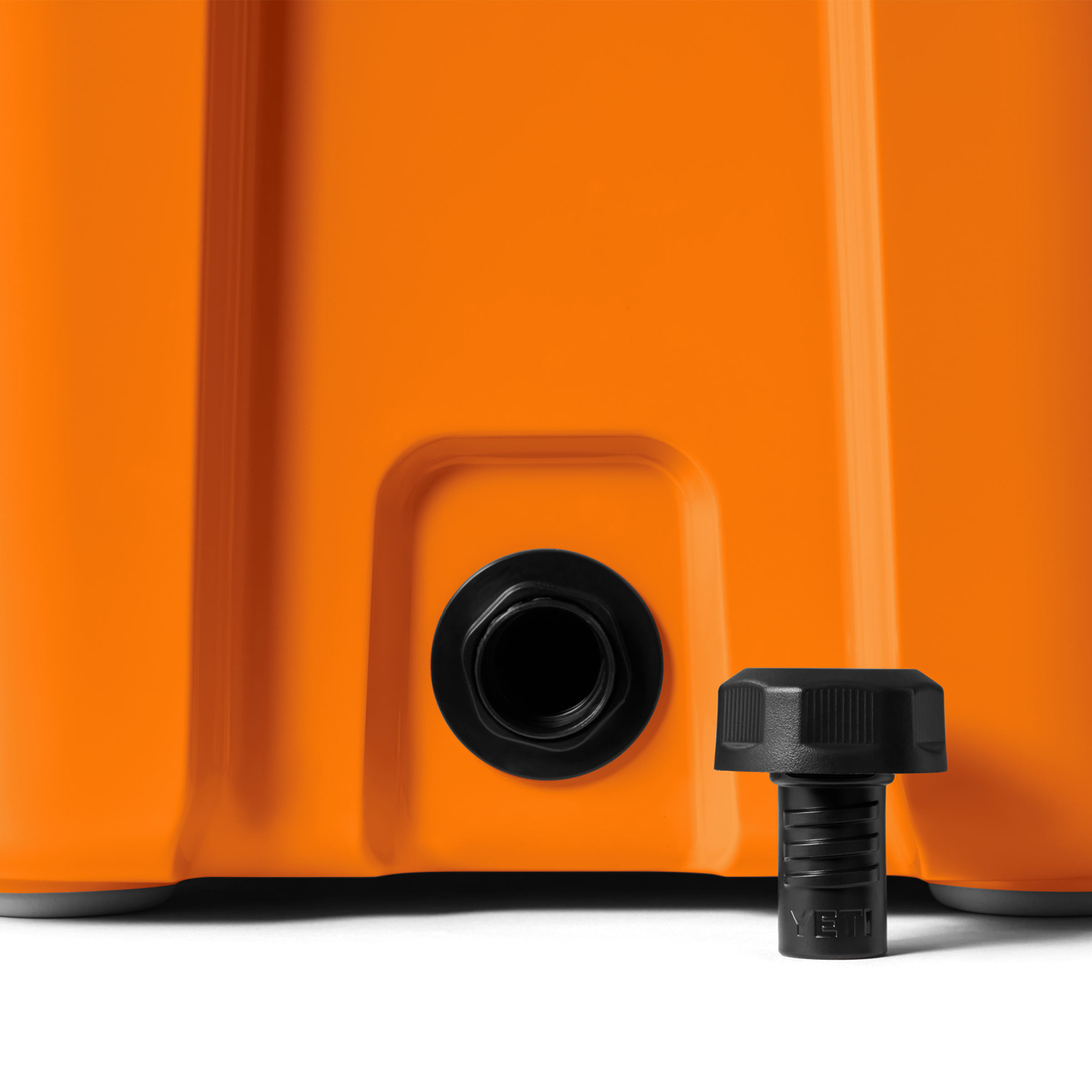 Roadie® 24 Cool Box