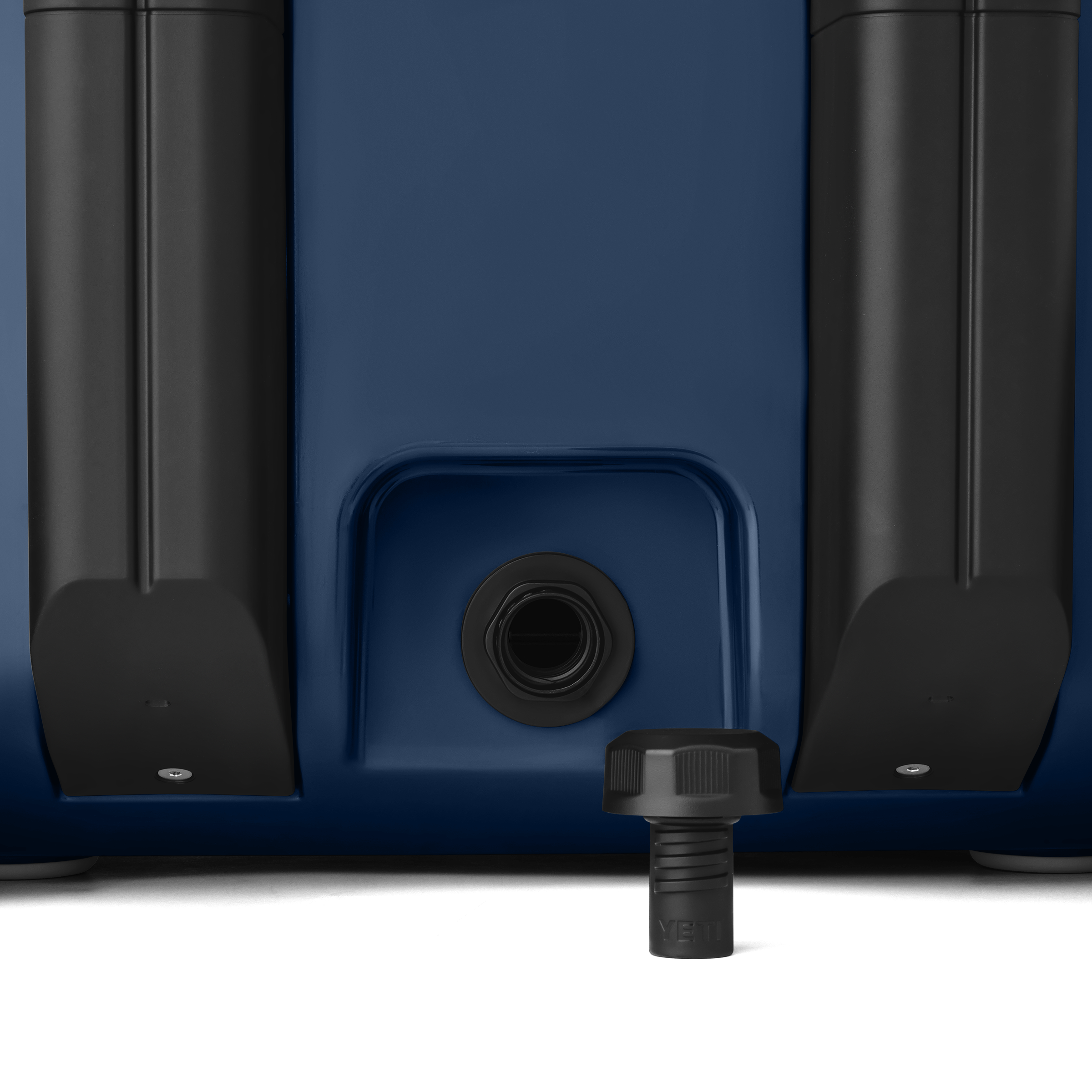 Roadie® 32 Wheeled Cool Box
